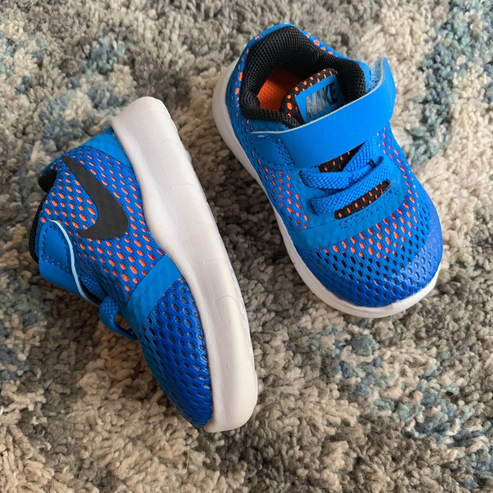 Nike Free RN 833992-400 toddler boys 3 sneakers